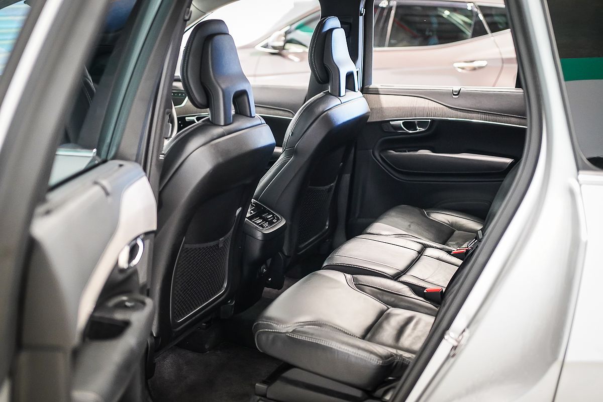 2021 Volvo XC90 B6 Inscription