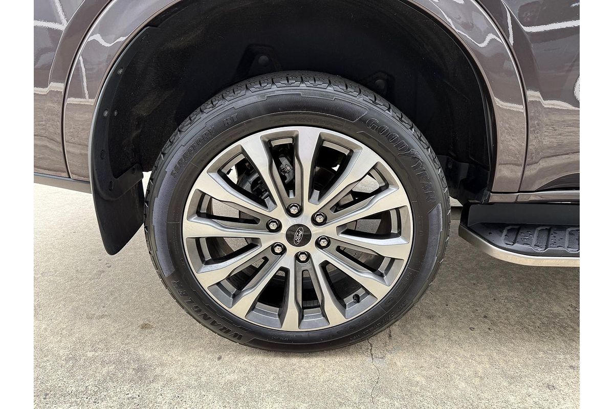 2023 Ford Everest Platinum