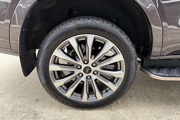 2023 Ford Everest Platinum