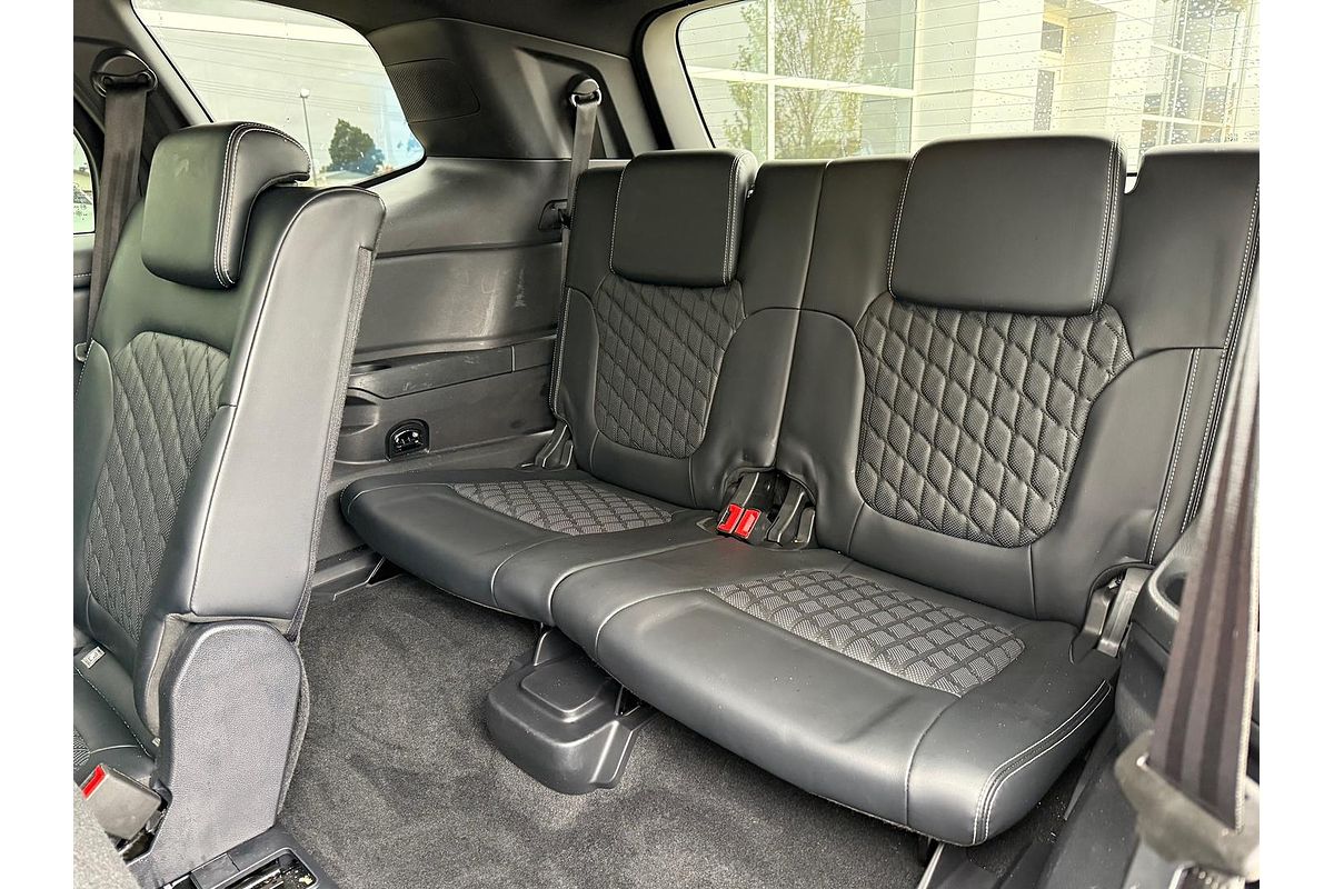 2023 Ford Everest Platinum