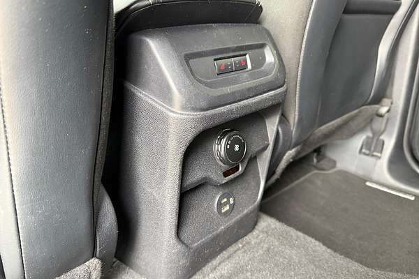 2023 Ford Everest Platinum