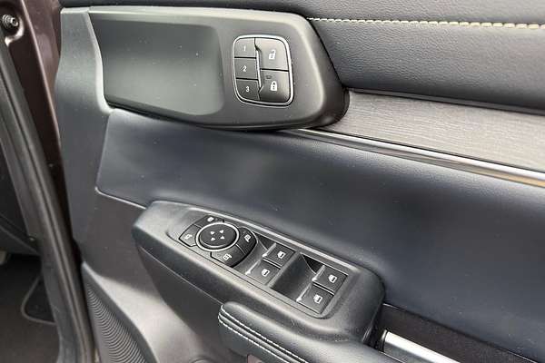 2023 Ford Everest Platinum