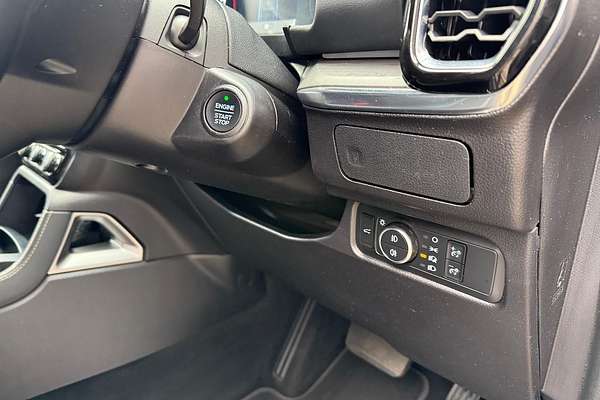 2023 Ford Everest Platinum