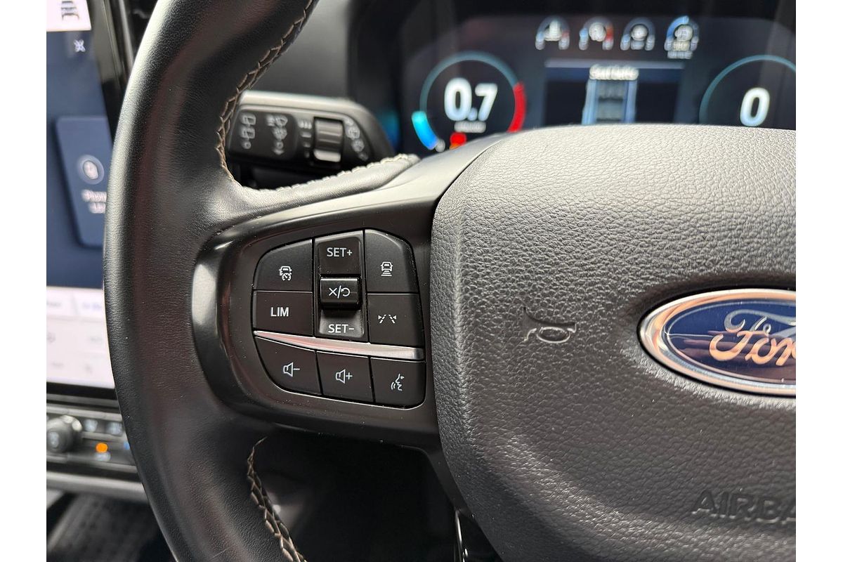 2023 Ford Everest Platinum