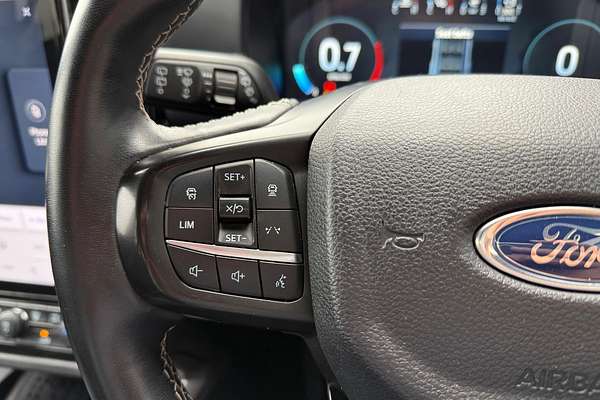2023 Ford Everest Platinum
