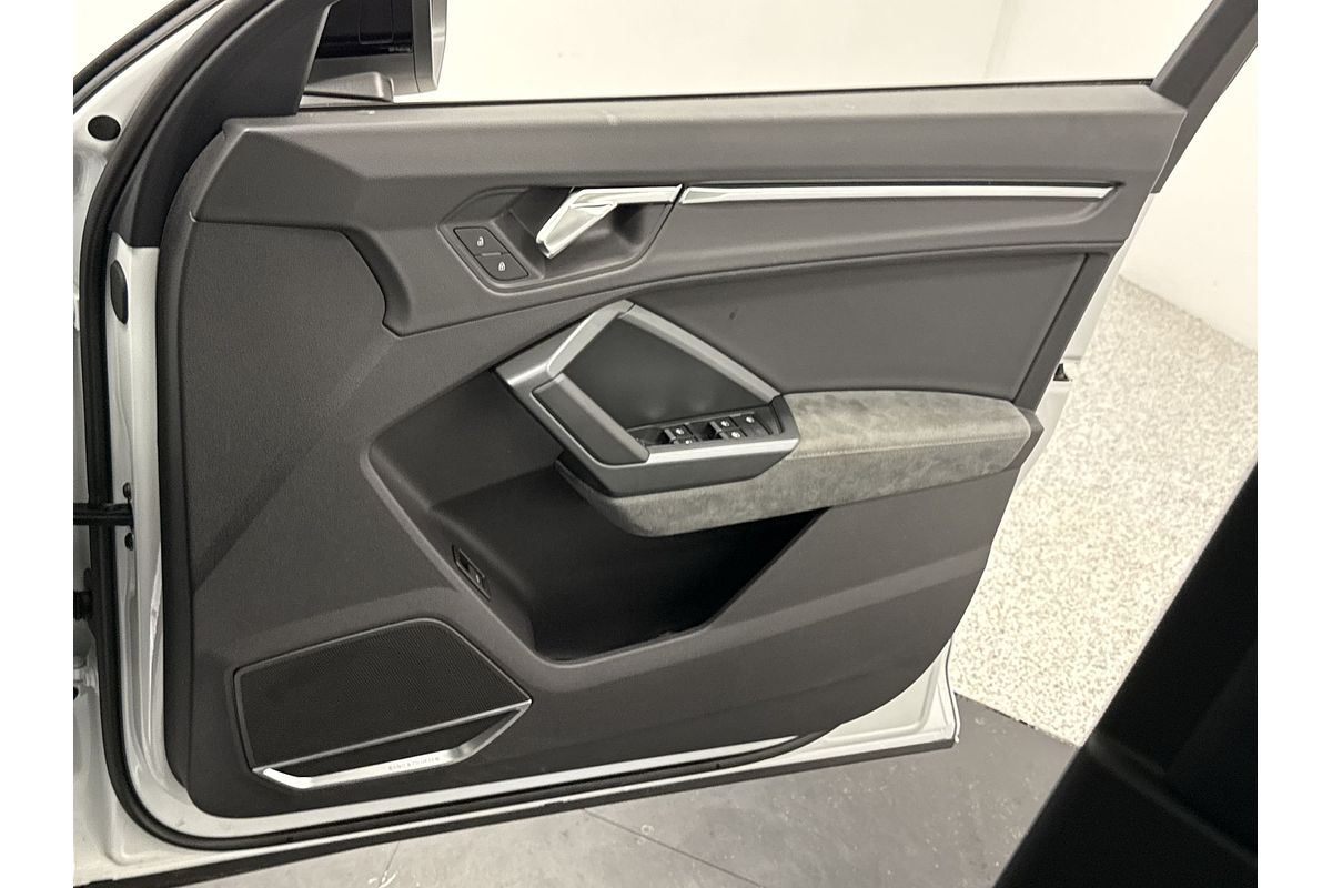 2021 Audi Q3 40 TFSI F3