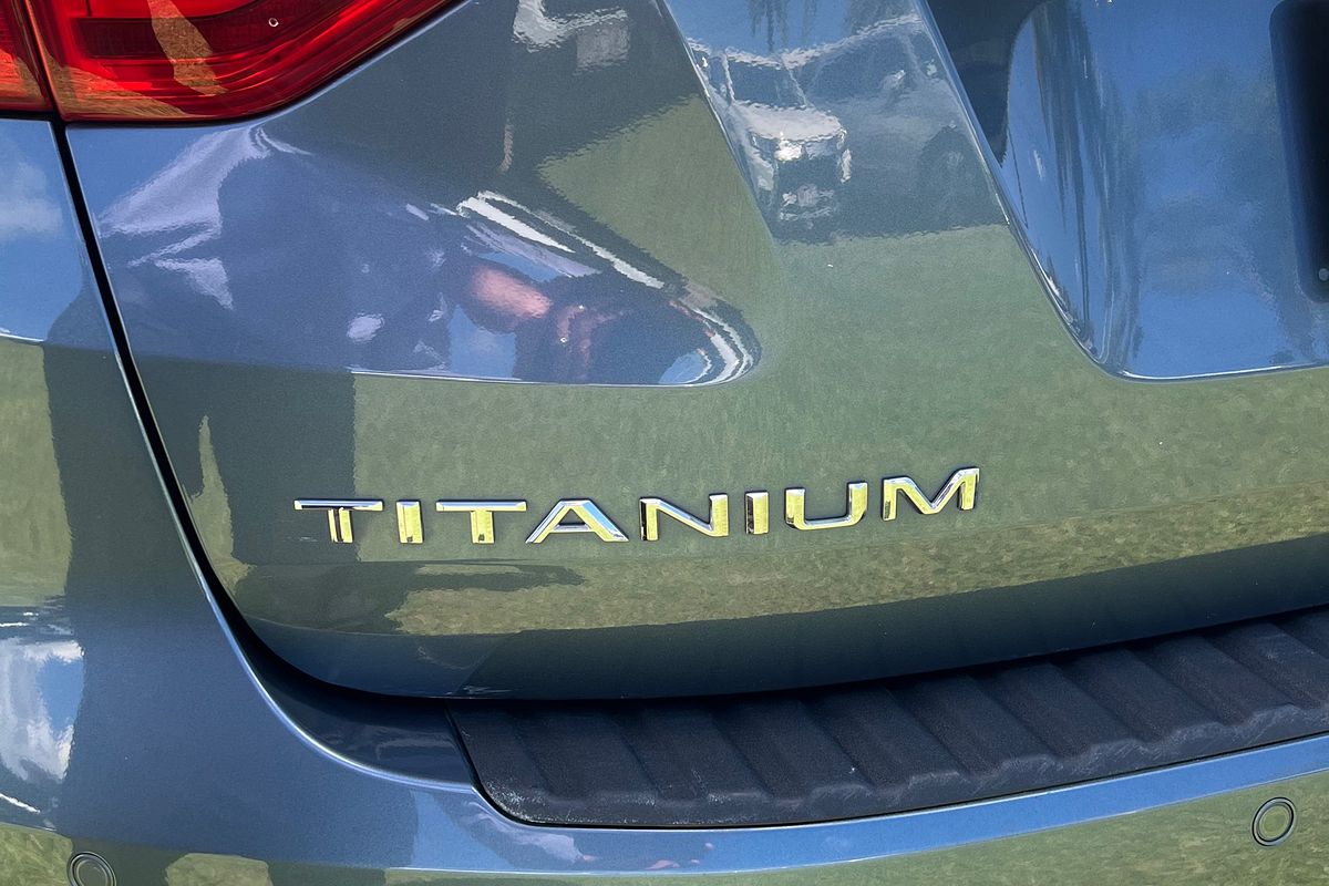 2017 Ford Everest Titanium UA