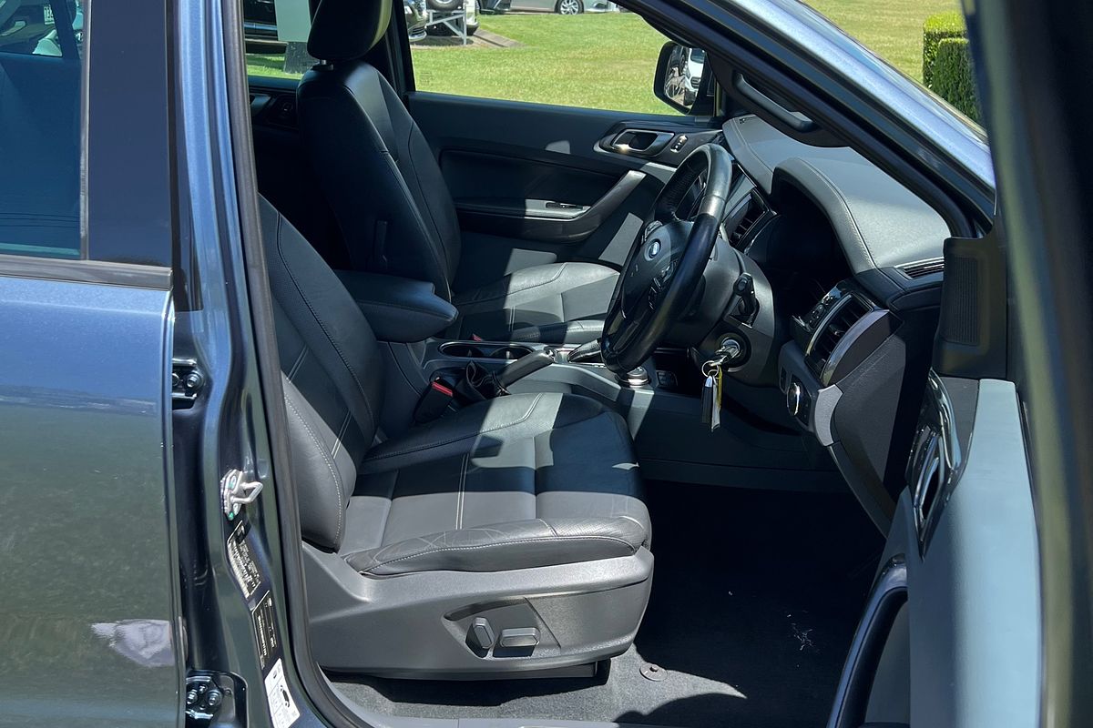 2017 Ford Everest Titanium UA