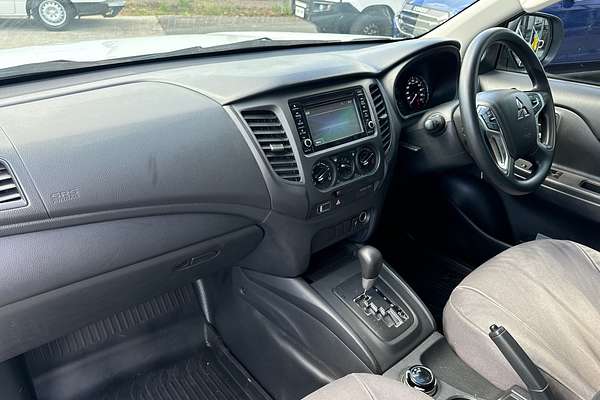 2021 Mitsubishi Triton GLX MR 4X4