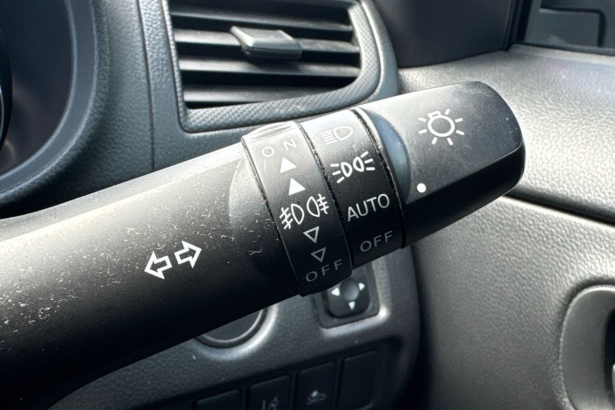 2021 Mitsubishi Triton GLX MR 4X4