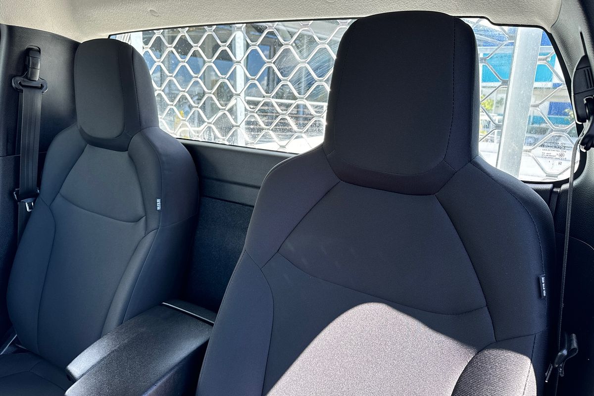 2022 Isuzu D-MAX SX High Ride Rear Wheel Drive