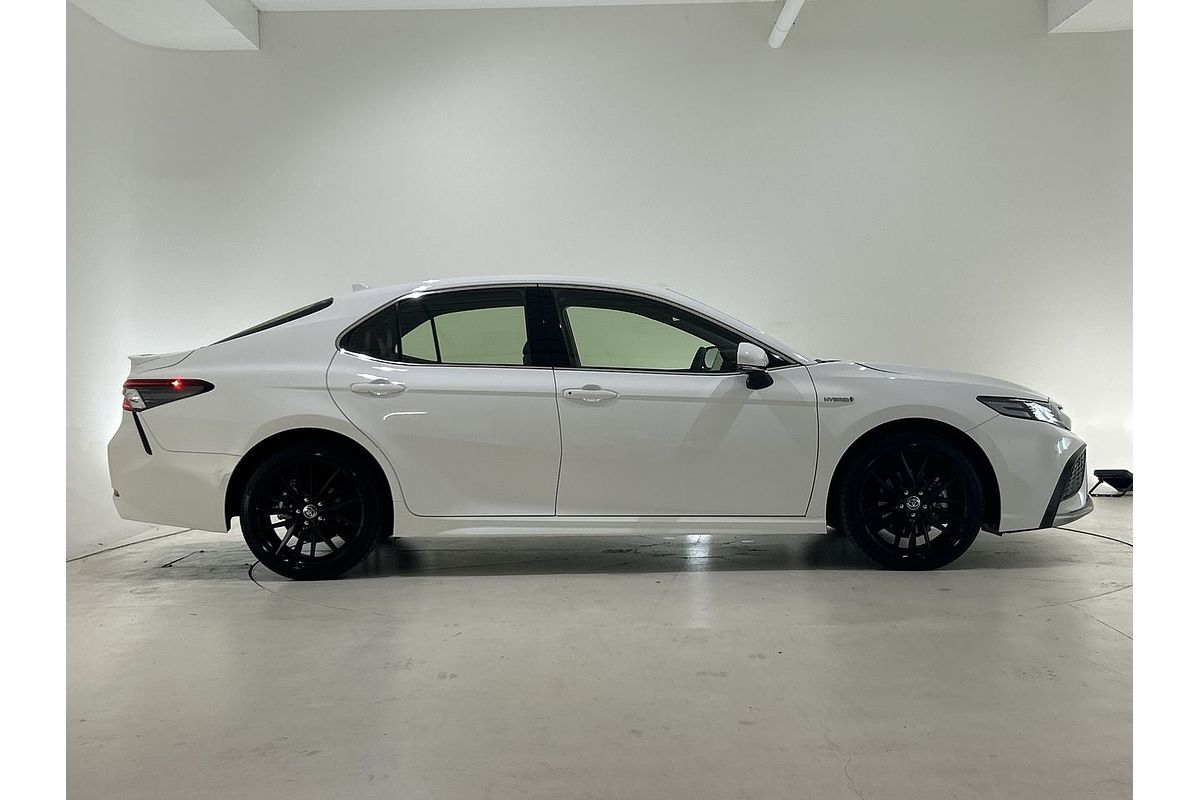 2023 Toyota Camry SX AXVH70R