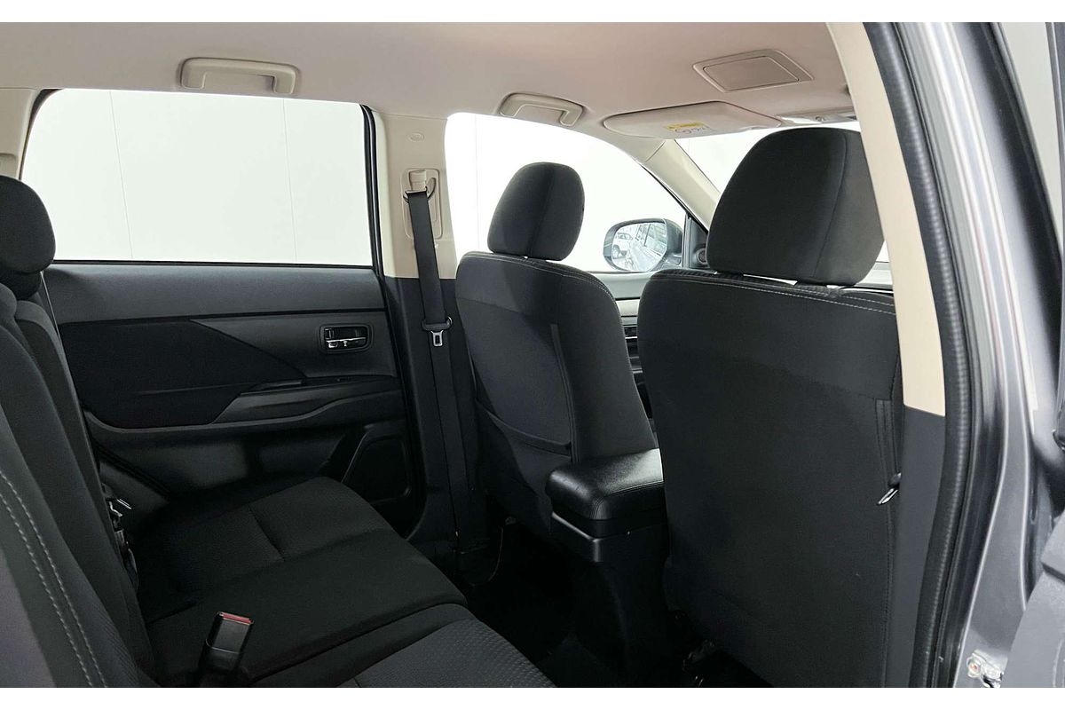 2017 Mitsubishi Outlander LS ZK