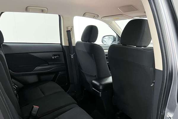 2017 Mitsubishi Outlander LS ZK