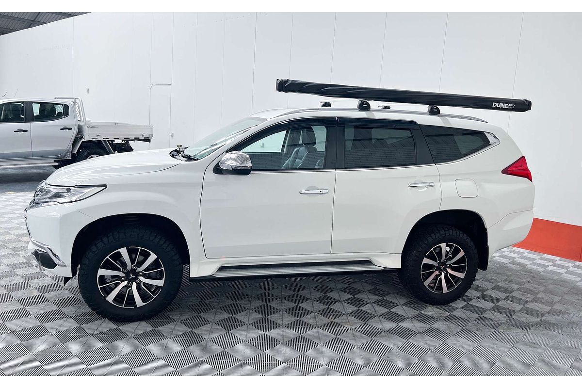 2017 Mitsubishi Pajero Sport GLS QE