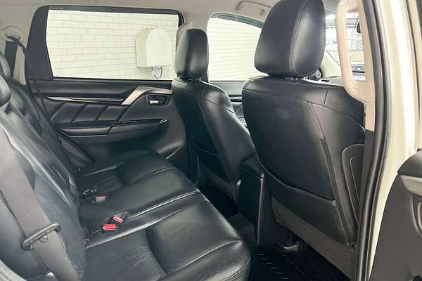 2017 Mitsubishi Pajero Sport GLS QE