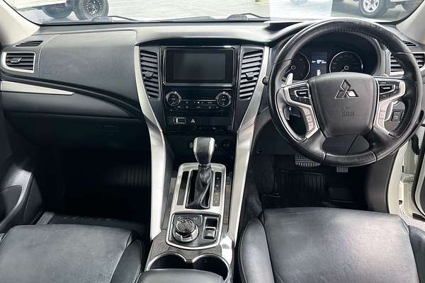 2017 Mitsubishi Pajero Sport GLS QE