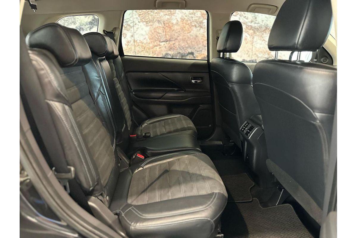 2021 Mitsubishi Outlander LS ZL