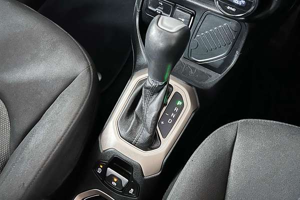 2015 Jeep Renegade Longitude BU