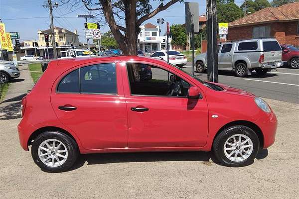 2011 Nissan Micra ST K13