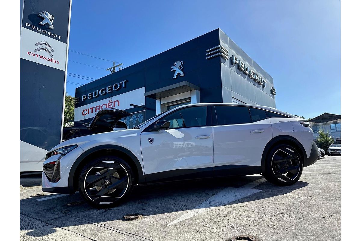 2024 Peugeot 408 GT Plug-In Hybrid P54