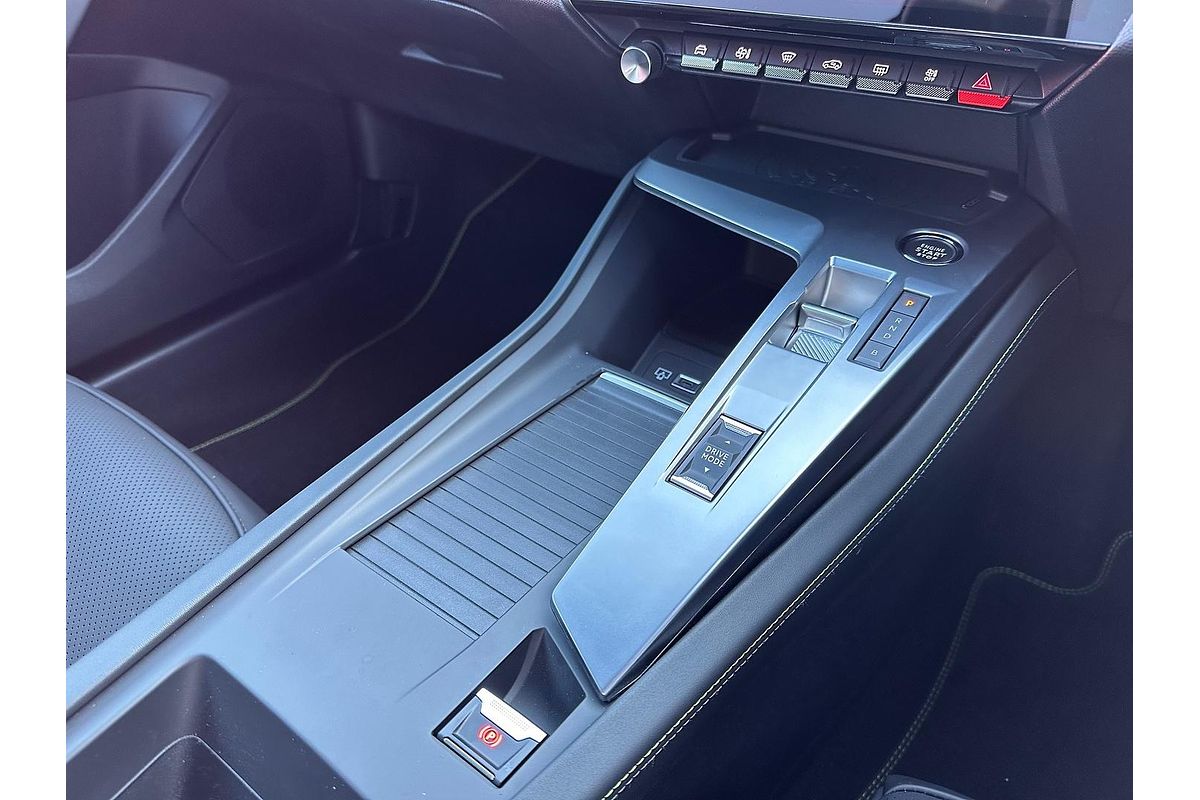 2024 Peugeot 408 GT Plug-In Hybrid P54