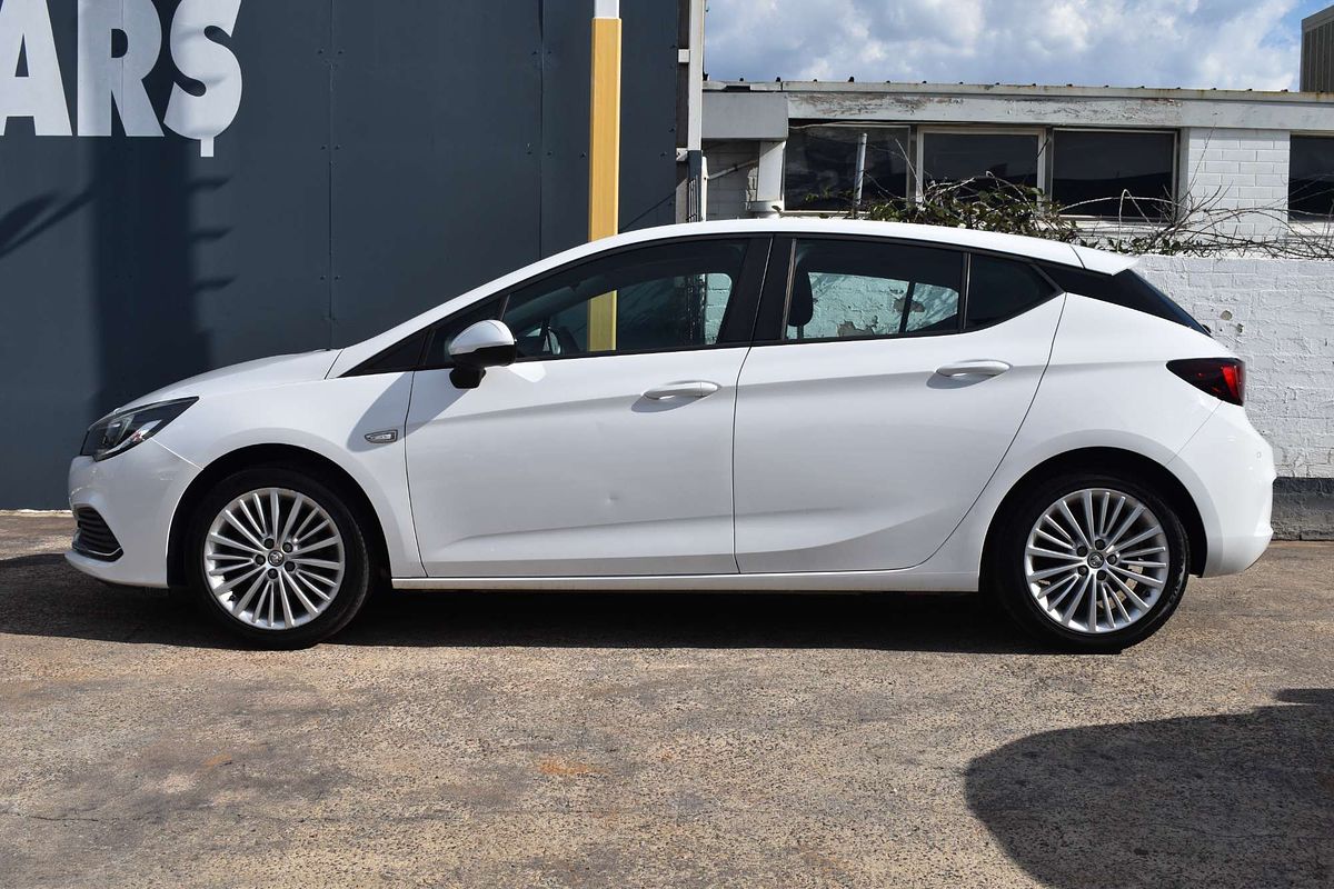 2017 Holden Astra R BK