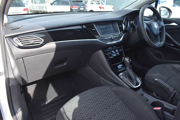 2017 Holden Astra R BK