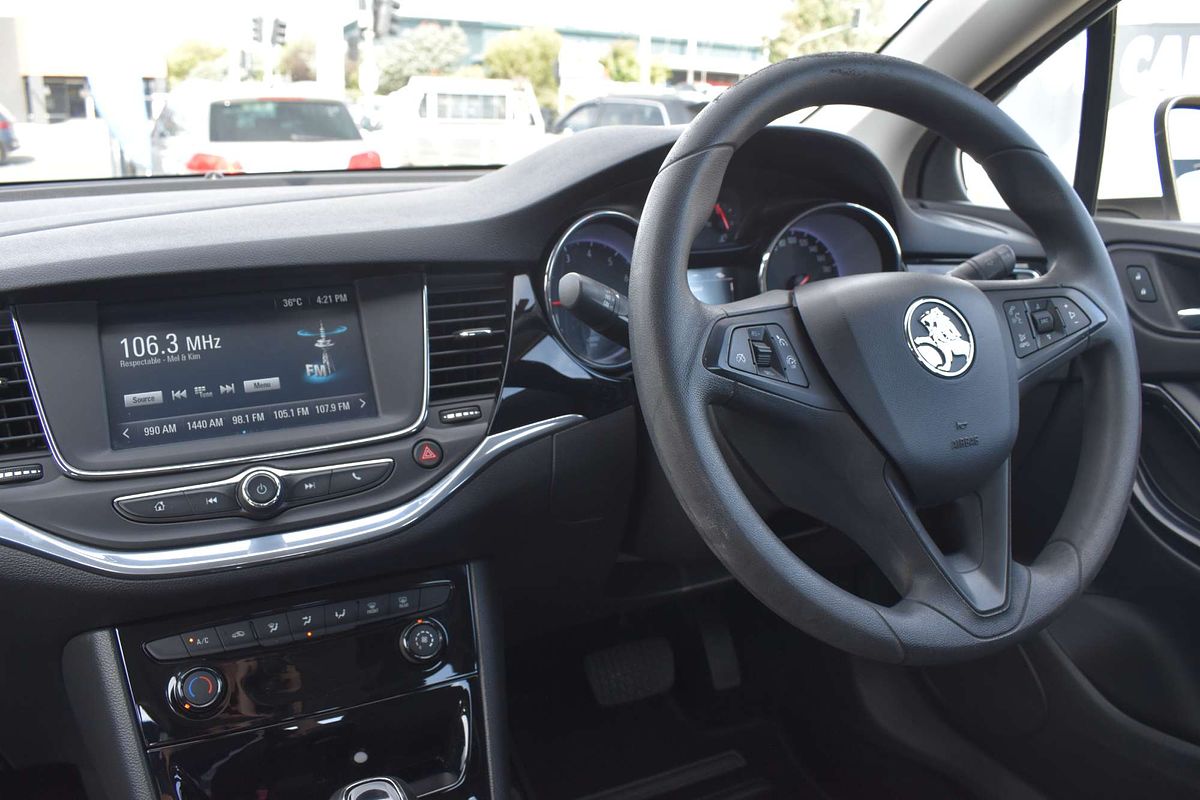 2017 Holden Astra R BK