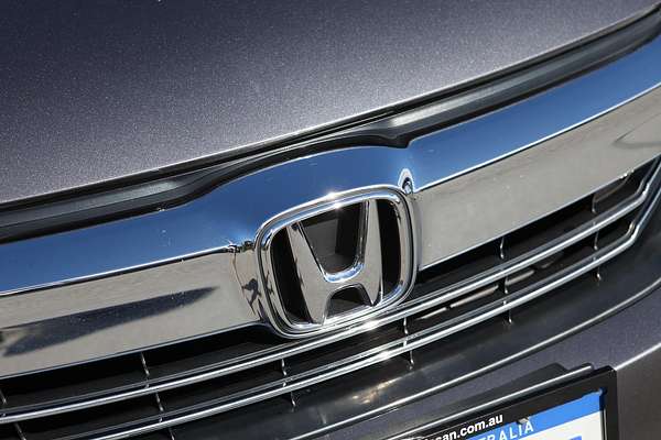 2019 Honda Accord VTi-L 9th Gen