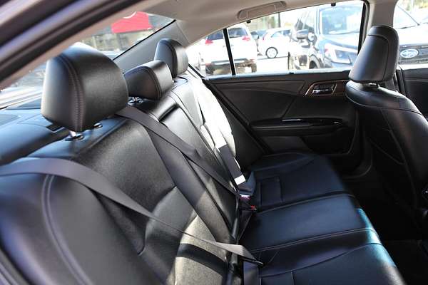 2019 Honda Accord VTi-L 9th Gen