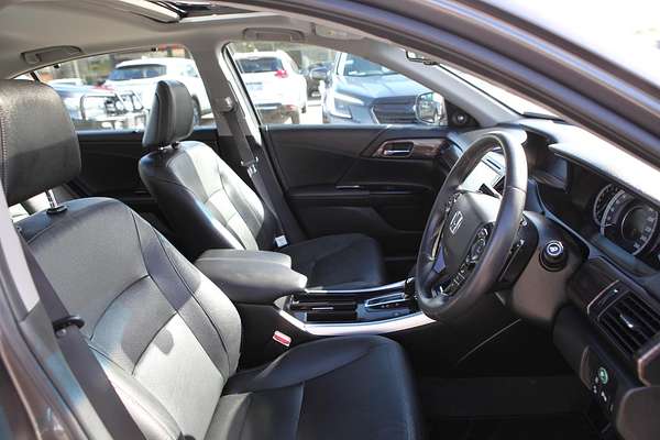 2019 Honda Accord VTi-L 9th Gen