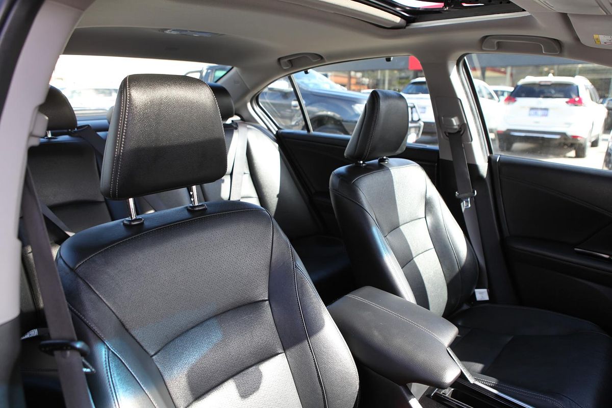 2019 Honda Accord VTi-L 9th Gen