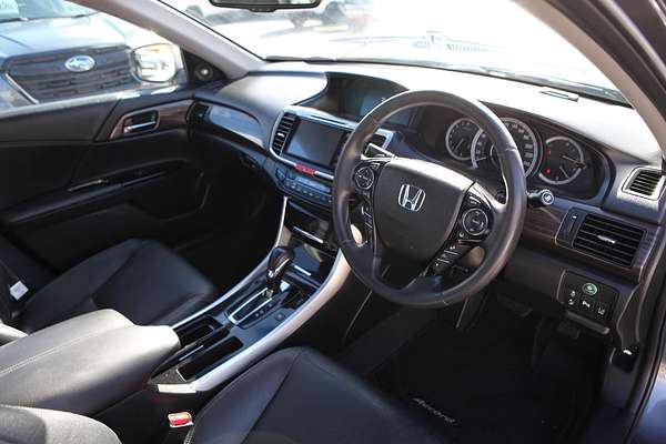 2019 Honda Accord VTi-L 9th Gen