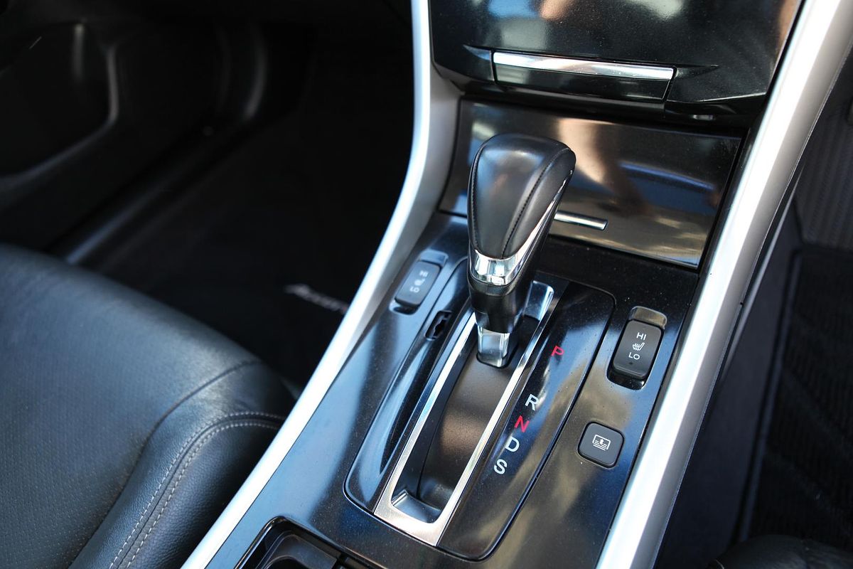 2019 Honda Accord VTi-L 9th Gen