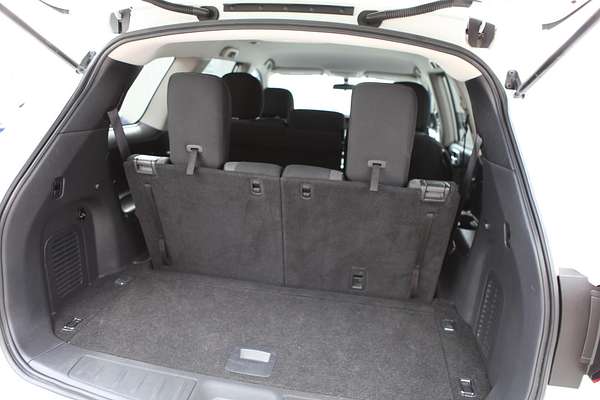 2017 Nissan Pathfinder ST R52 Series II