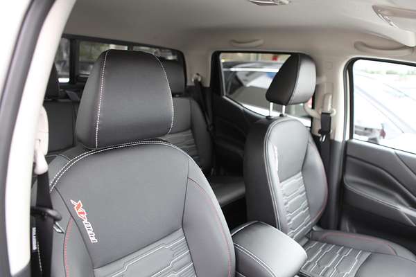 2024 Nissan Navara PRO-4X D23 4X4