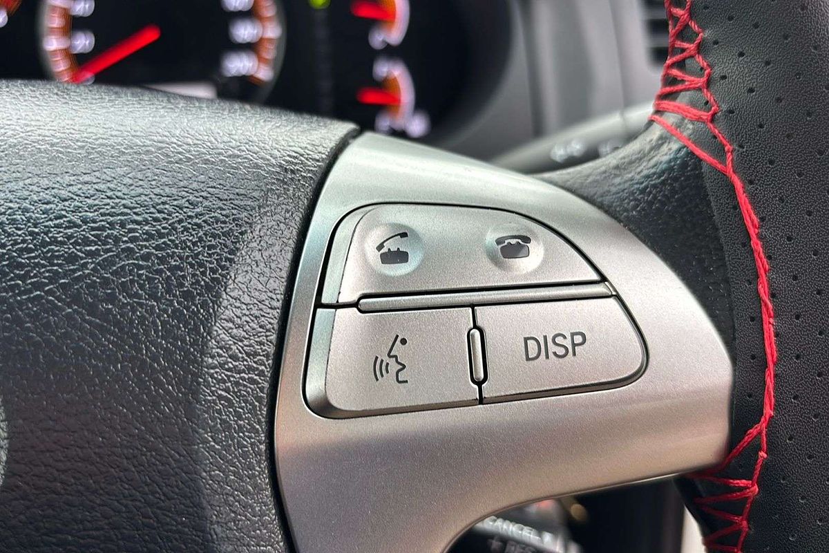 2015 Toyota Hilux SR KUN26R 4X4