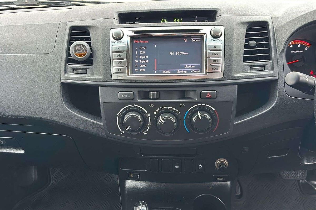 2015 Toyota Hilux SR KUN26R 4X4