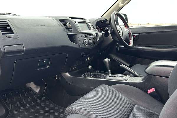 2015 Toyota Hilux SR KUN26R 4X4