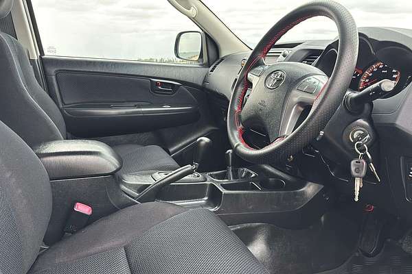 2015 Toyota Hilux SR KUN26R 4X4
