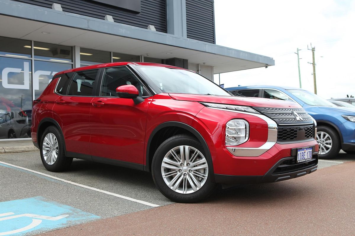 2022 Mitsubishi Outlander ES ZM
