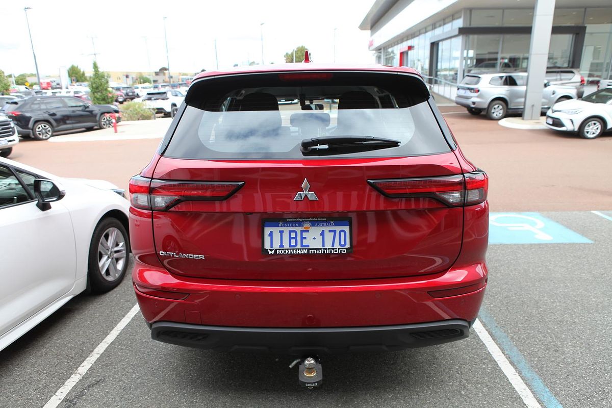 2022 Mitsubishi Outlander ES ZM