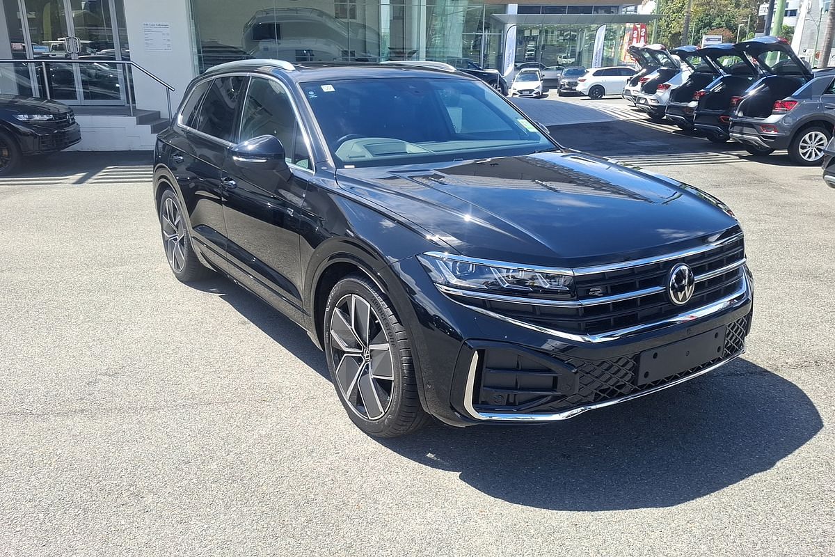 2024 Volkswagen Touareg 210TDI R-Line RC