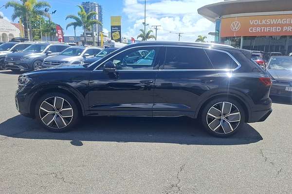 2024 Volkswagen Touareg 210TDI R-Line RC