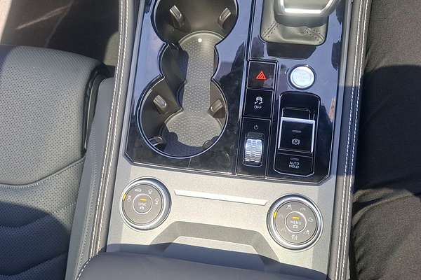 2024 Volkswagen Touareg 210TDI R-Line RC