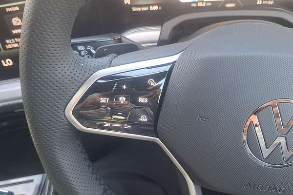 2024 Volkswagen Touareg 210TDI R-Line RC