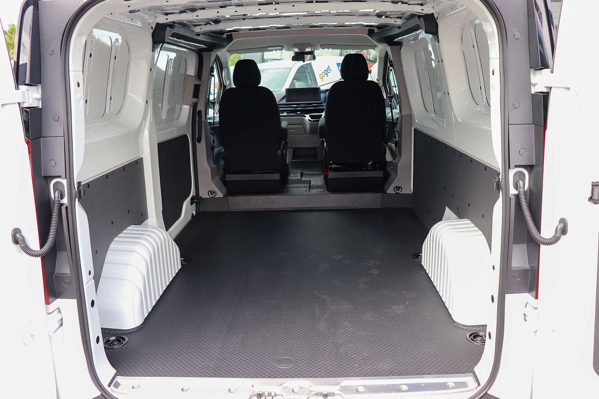 2024 LDV Deliver 7 SWB
