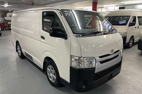 2018 Toyota HIACE LWB KDH201R MY16