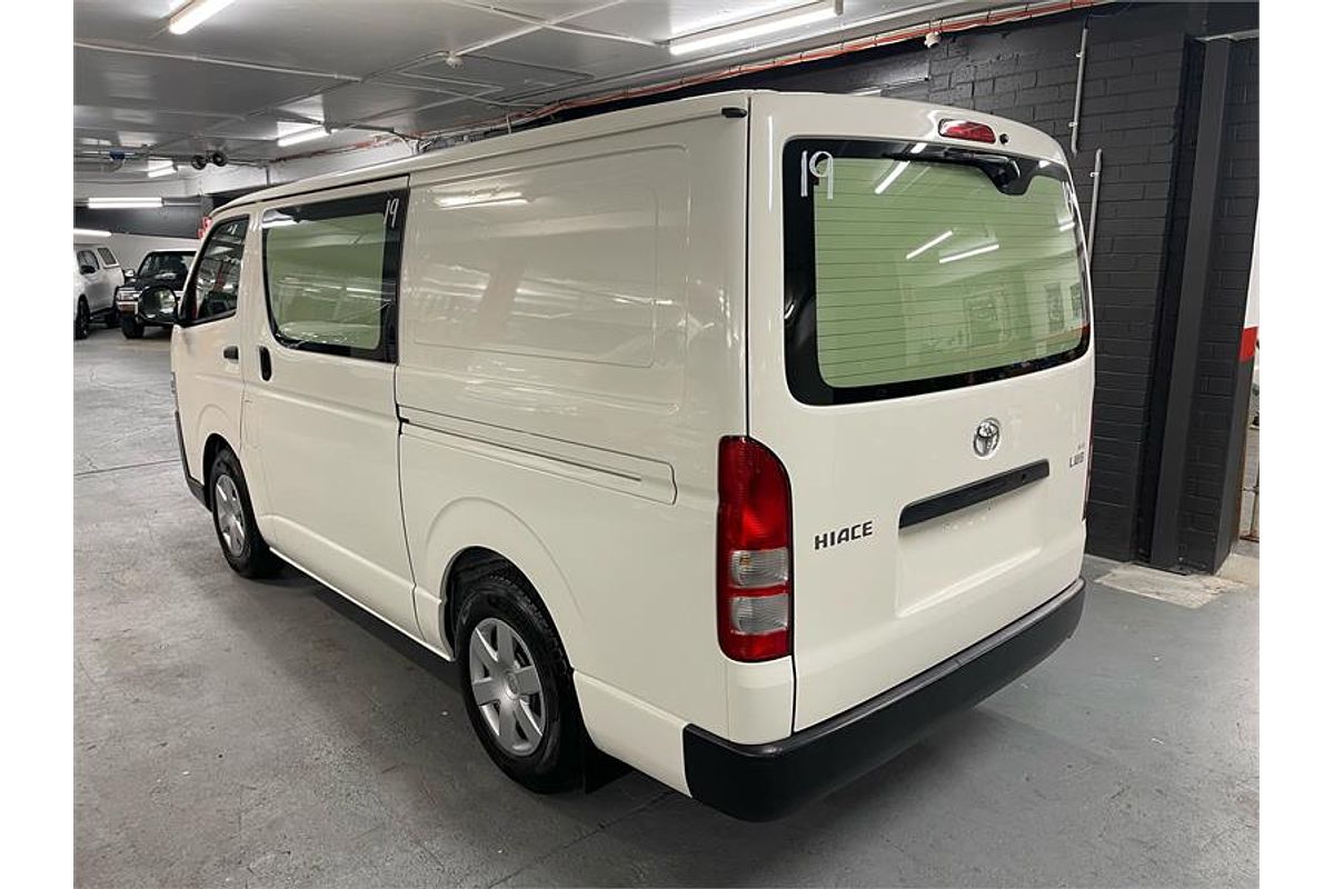 2018 Toyota HIACE LWB KDH201R MY16